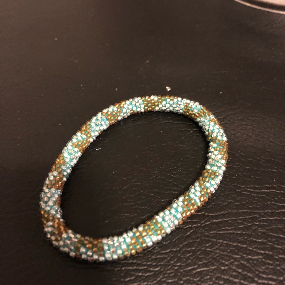 Beautiful Bracelets - Picture 3 of 3